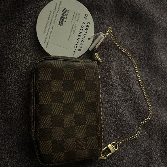 LOUIS VUITTON LV Mini Pochette Xmas 2020 Ferris  Wheel. Rare, brand new with box - Picture 3 of 3